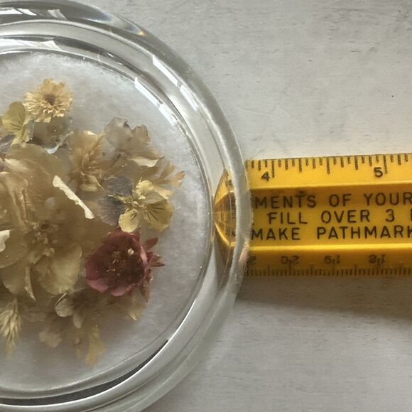 PAPERWEIGHT Glass Dome Real Dried Flowers Wilton Connecticut Green Felt Base 4" - Picture 10 of 10